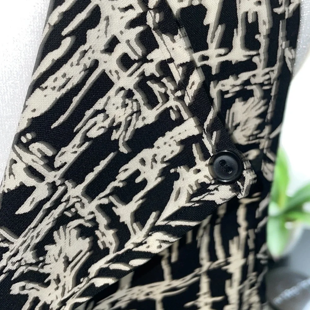 Romper size Large - Picture 8 of 11